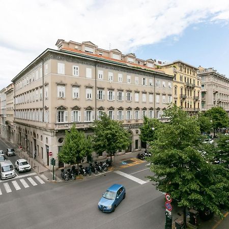 Botique Apartment • Trieste City Center Wifi Exteriör bild